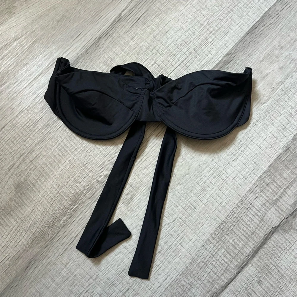 FRANKIE’S BIKINIS Cielo Underwire Bikini Top Black XL